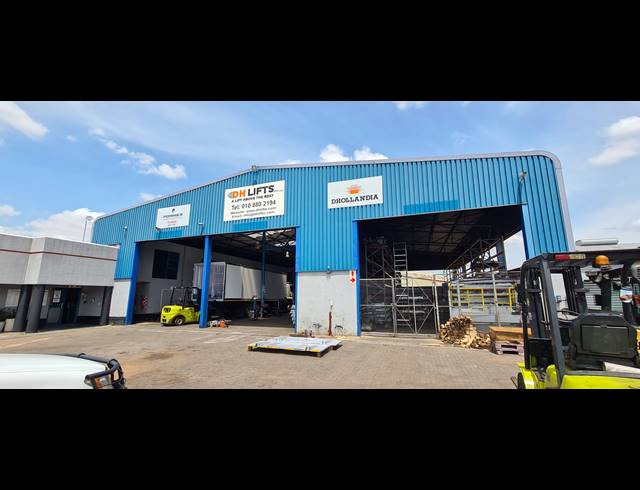 993M² WAREHOUSE TO LET IN MEADOWDALE